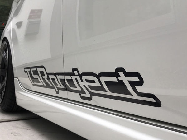 サイドデカール〈ロゴ〉