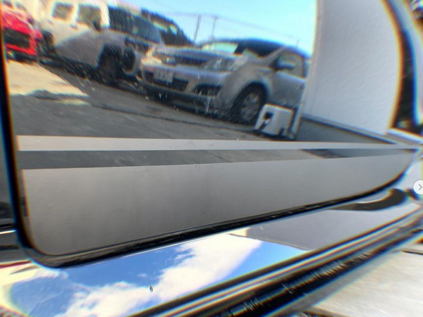 サイドデカール〈ライン〉